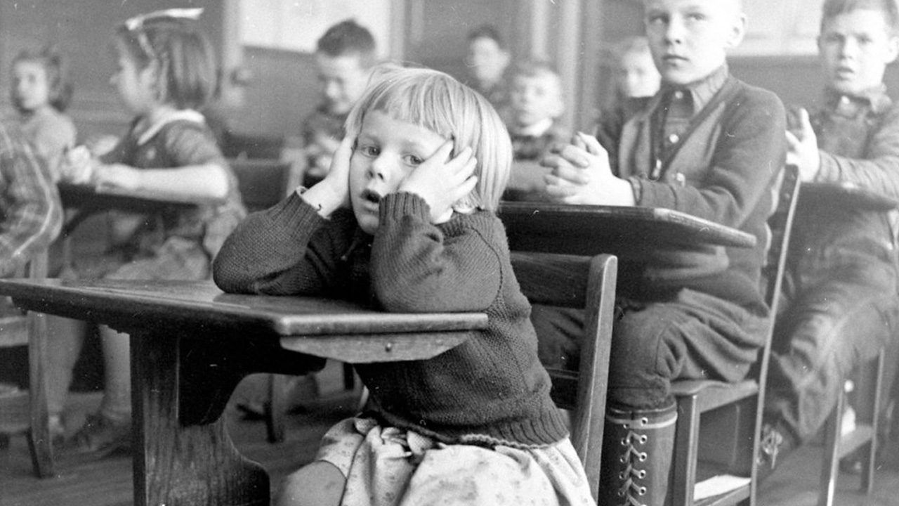 Bored schoolgirl in Maine 1942 - Bernard Hoffman for Life Magazine